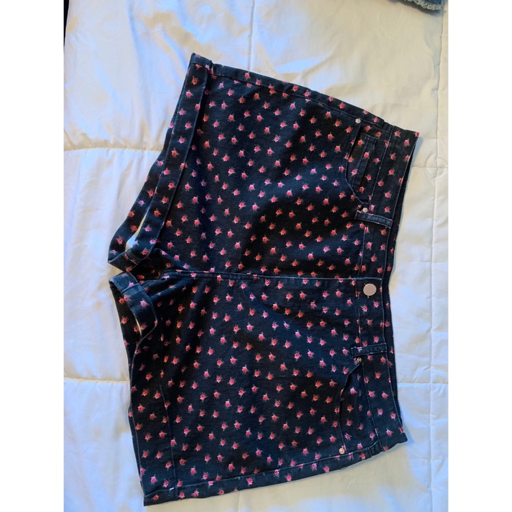 Forever 21 floral shorts